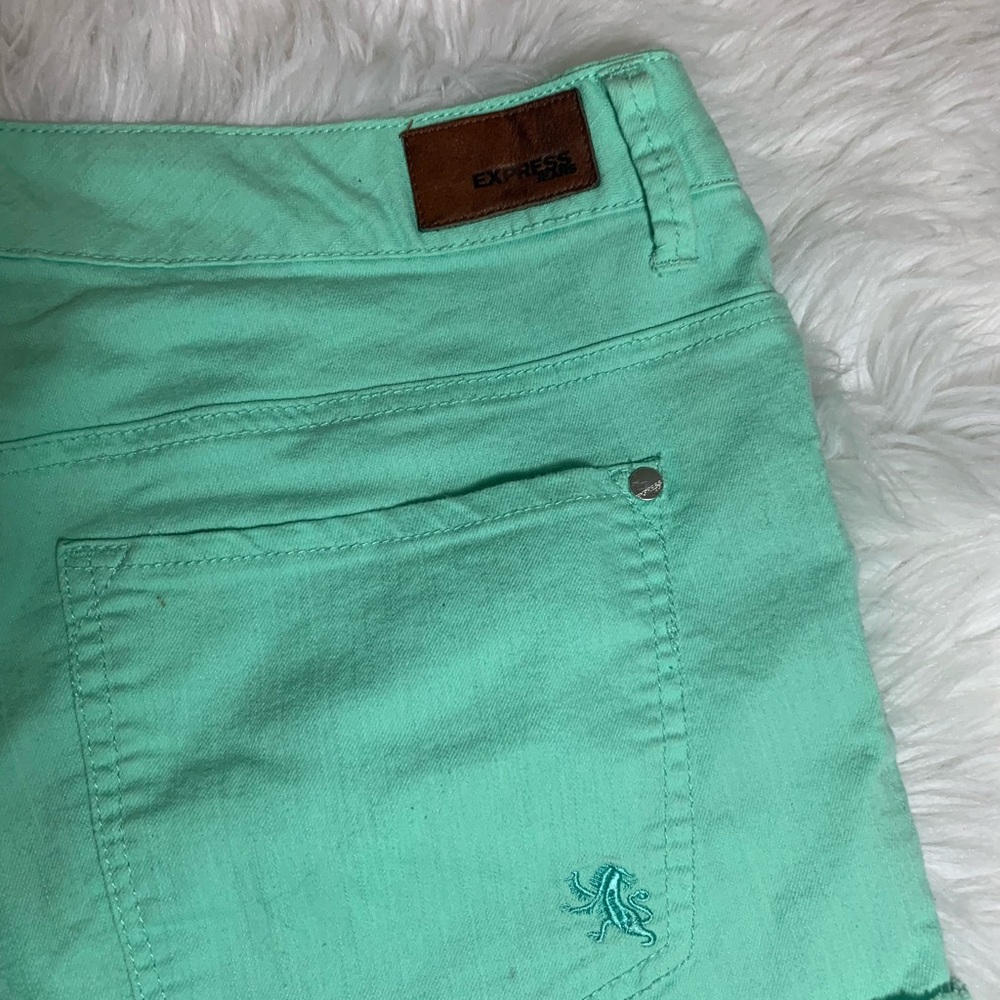 Express Womens Sz 14 Cuffed Mint Green Jean Shorts - Picture 4 of 11